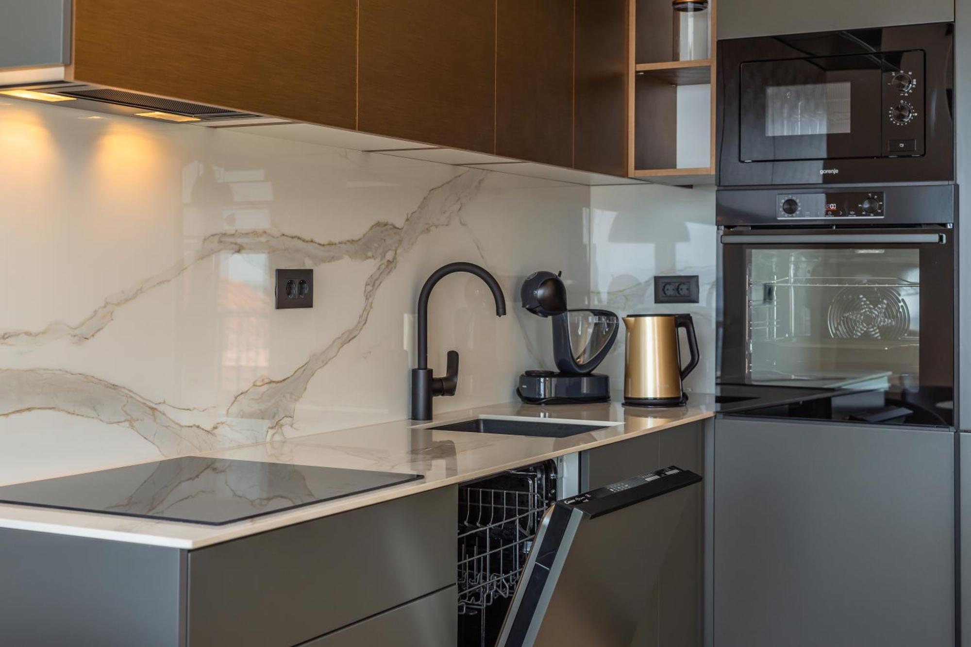 Lux Apartments Marko Baška Voda Εξωτερικό φωτογραφία